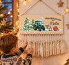 Personalisierter Adventskalender aus Holz mit Namen Traktor Jungen – zum Befüllen mit oder ohne Säckchen - CreativMade
