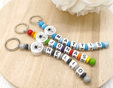 Schlüsselanhänger endlich Schulkind mit Name Junge Astronaut Einschulung - CreativMade 