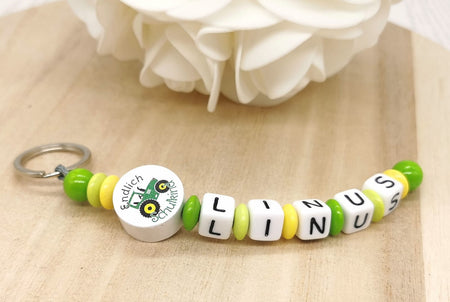 Schlüsselanhänger endlich Schulkind mit Name Junge Traktor Einschulung - CreativMade 