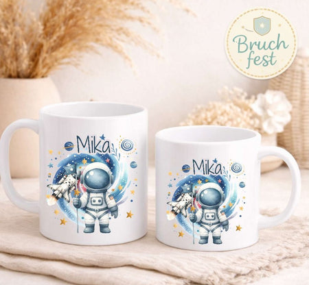 Kindertasse personalisiert mit Namen | Astronaut Jungen | Kunststoffbecher für Kindergarten, Kita & Schule - CreativMade