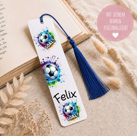 Personalisiertes Lesezeichen Fußball mit Namen – Geschenk zur Einschulung für Jungen - CreativMade