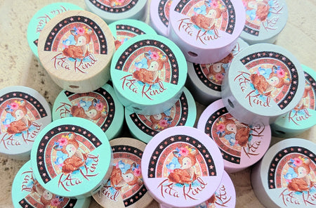 Motivperle & Motivscheibe aus Holz Kita Kind Reh  – Bastelmaterial für Schnullerketten, Anhänger & kreative DIY-Ideen - CreativMade 
