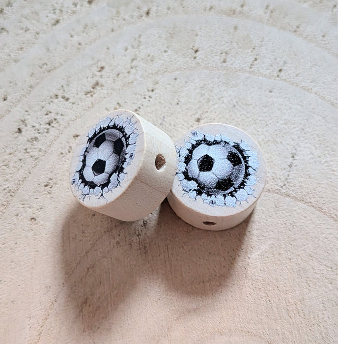 Motivperle & Motivscheibe Fußball aus Holz – Bastelmaterial für Schnullerketten, Anhänger & kreative DIY-Ideen - CreativMade 