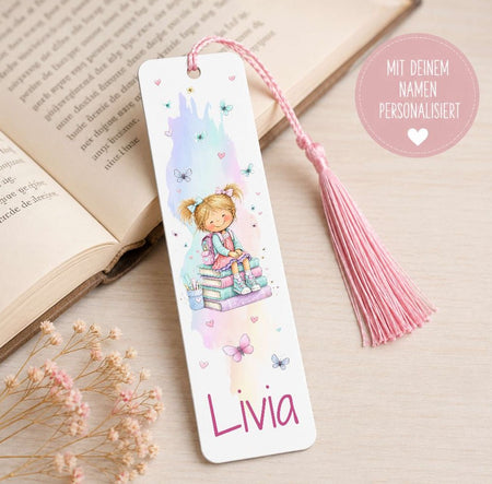 Personalisiertes Lesezeichen Schulmädchen mit Namen – Geschenk zur Einschulung für Mädchen Metall - CreativMade