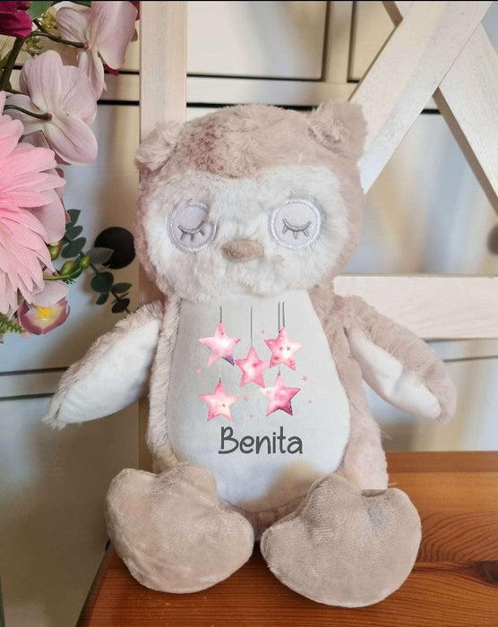 Personalisierte Kuscheltier-Eule mit Namen – bedruckt & individuell – Geschenk zur Geburt, Taufe oder Geburtstag – Babygeschenk mit Herz - CreativMade 