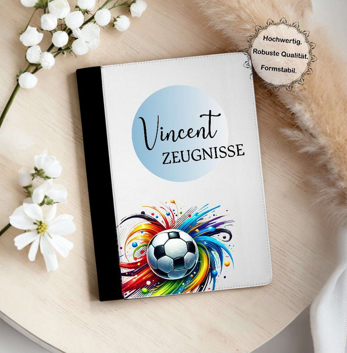 Personalisierte Zeugnismappe mit Namen Fußball – Mappe für Schulzeugnisse A4 | Geschenk zur Einschulung Jungen - CreativMade
