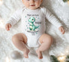 Mein erstes Weihnachten Baby-Body Dinosaurier Jungen – personalisiert Weihnachtsoutfit aus Baumwolle (0–18 Monate) Strampler - CreativMade 