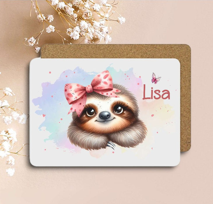 Kinder Tischset personalisiert mit Namen Faultier - abwischbar und rutschfest Platzdeckchen Platzset Tischunterlage - personalisierte Tasse Emaille & Keramik - CreativMade 