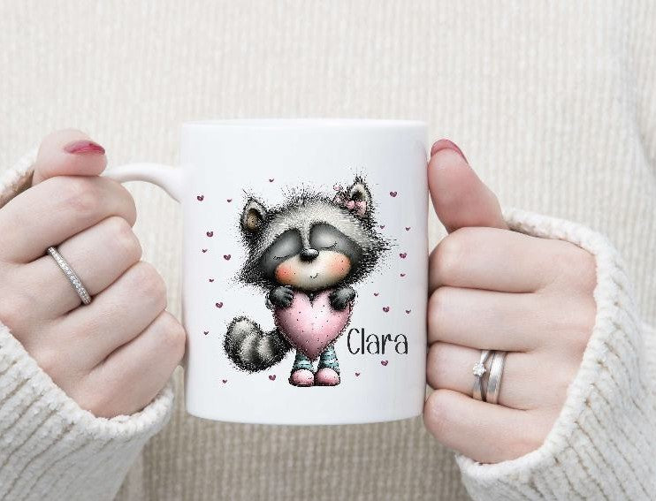 Kindertasse personalisiert mit Namen Waschbär Mädchen Emaille Keramik Kunststoff Geschenk - CreativMade 