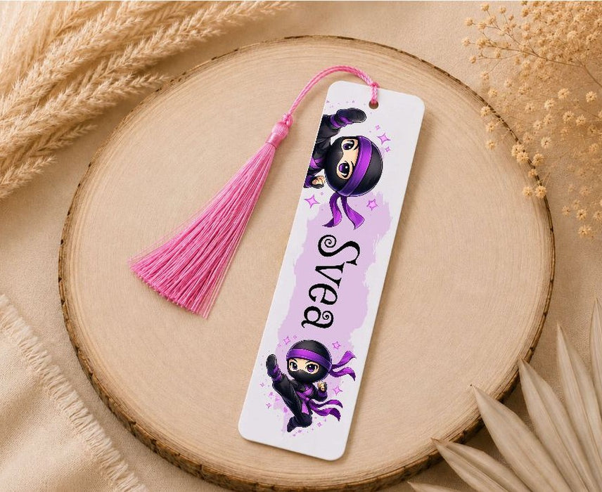 Personalisiertes Lesezeichen Ninja mit Namen – Geschenk zur Einschulung für Mädchen Metall