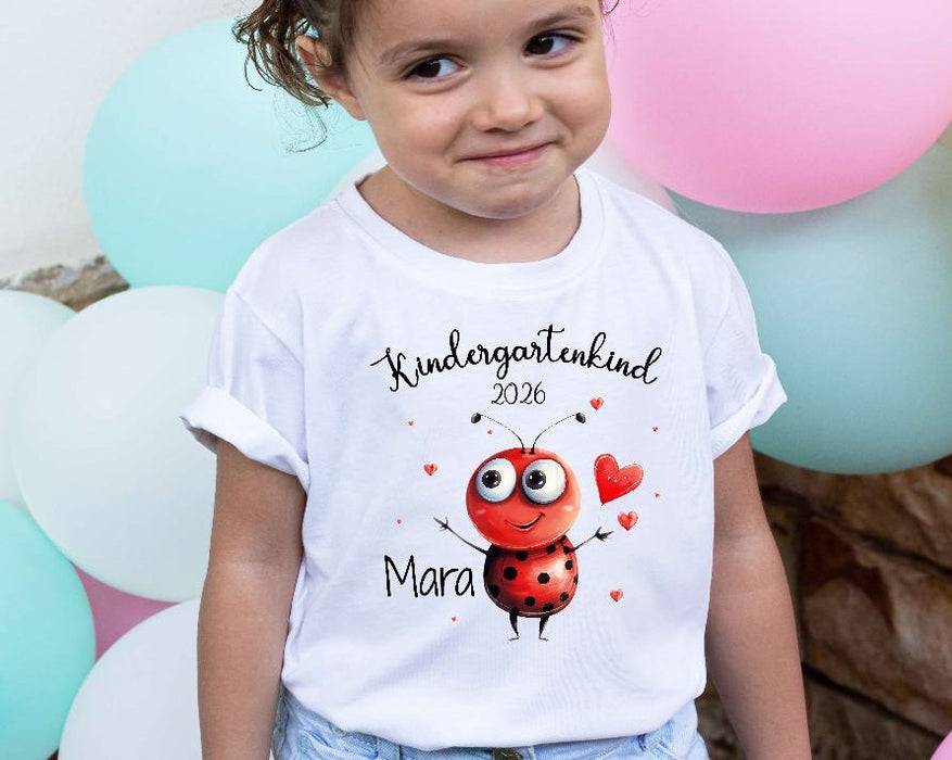 Kindergartenkind T-Shirt personalisiert mit Namen Marienkäfer – Kita Abschluss & Vorschulkind Geschenk - CreativMade 