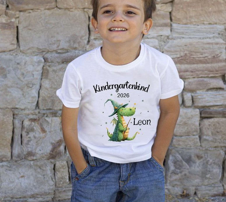Kindergartenkind T-Shirt personalisiert mit Namen Drache – Kita Abschluss & Vorschulkind Geschenk - CreativMade 