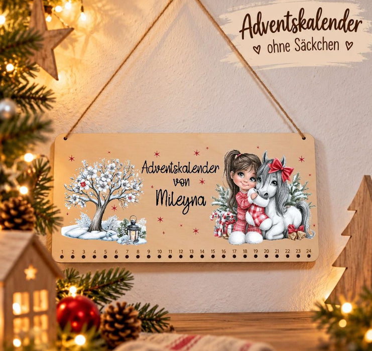 Personalisierter Adventskalender aus Holz mit Namen Pferd für Mädchen– zum Befüllen mit oder ohne Säckchen | CreativMade .