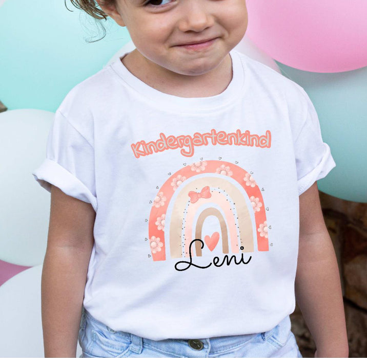 T-Shirt Kindergartenkind Regenbogen Mädchen mit Name - CreativMade 