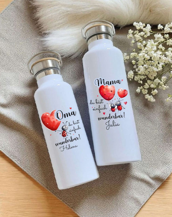 Personalisierte Thermosflasche aus Edelstahl – das perfekte Geschenk für Mama & Oma. Auslaufsicher, doppelwandig & mit Namen bedruckt. - CreativMade