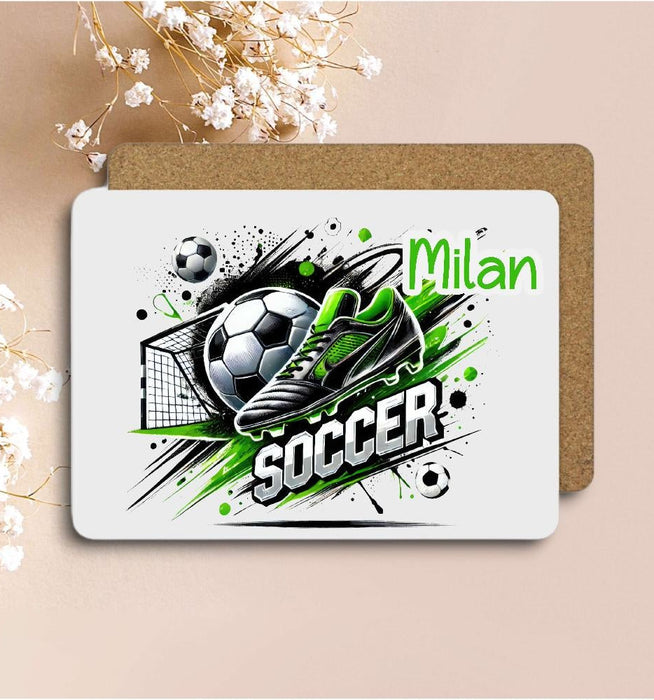 Kinder Tischset personalisiert mit Namen Fußball Jungen - abwischbar und rutschfest Platzdeckchen Platzset Tischunterlage - personalisierte Tasse Emaille oder Keramik - CreativMade 
