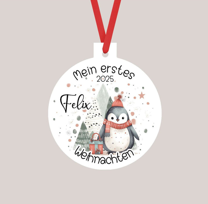 Personalisierter Christbumschmuck & Weihnachtsbaumanhänger Baby Pinguin – Mein erstes Weihnachten mit Namen aus Aluminium Geschenkidee - CreativMade 