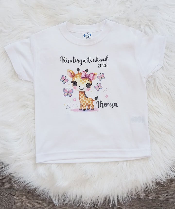 Kindergartenkind T-Shirt mit Name Giraffe personalisiert Kita Kind Mädchen Kindergarten Start Outfit - CreativMade