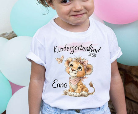 Kindergartenkind T-Shirt personalisiert mit Namen Löwe – Kita Abschluss & Vorschulkind Geschenk - CreativMade 