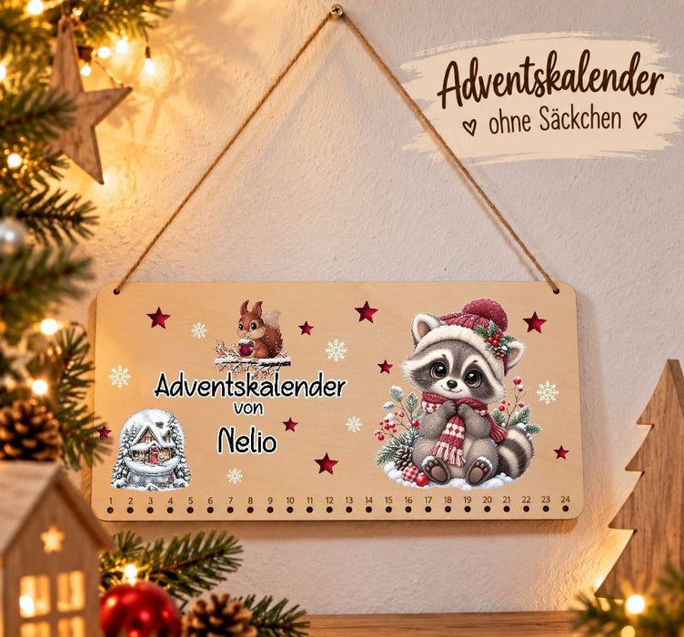 Personalisierter Adventskalender aus Holz mit Namen Waschbär für Jungen – zum Befüllen mit oder ohne Säckchen