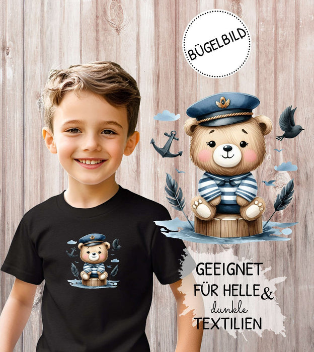 Bügelbild für Kinder – Maritim Teddybär - niedliches Motiv zum Aufbügeln – DIY Textilbild für T-Shirts, Rucksäcke & mehr - CreativMade