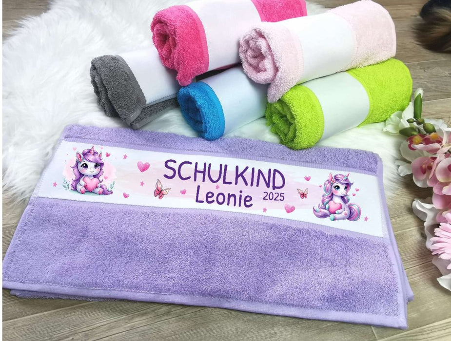 Personalisiertes Kinderhandtuch zur Einschulung – Schulkind Einhorn mit Namen, ideal als Geschenk & den Schulstart - CreativMade