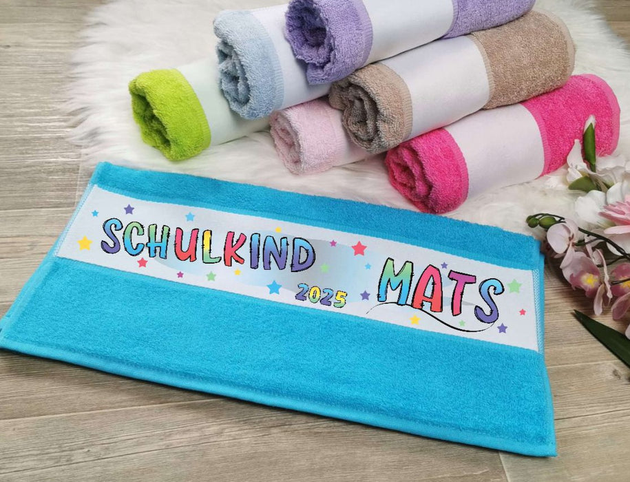 Personalisiertes Kinderhandtuch zur Einschulung – Schulkind mit Namen, ideal als & den Schulstart - CreativMade