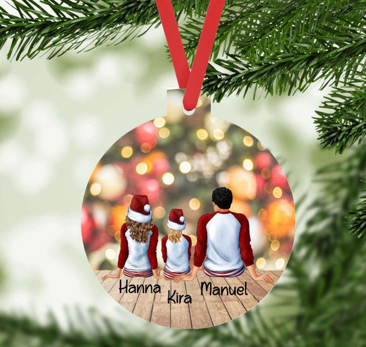Personalisierter Weihnachtsbaumanhänger mit Namen & Figuren – individueller Christbaumschmuck für Familie, Paare & Freunde. Perfektes Weihnachtsgeschenk. - CreativMade