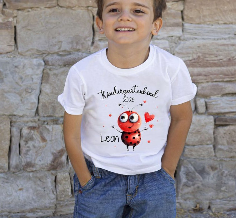 Kindergartenkind T-Shirt personalisiert mit Namen Marienkäfer – Kita Abschluss & Vorschulkind Geschenk - CreativMade 
