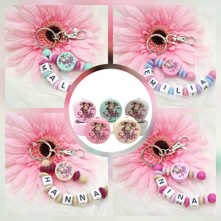 Schlüsselanhänger mit Namen endlich Schule Mädchen - CreativMade 