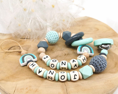 Greifling & Schnullerkette mit Namen Regenbogen Boho - CreativMade 