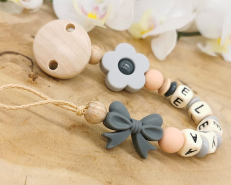 Schnullerkette mit Namen Mädchen - CreativMade 
