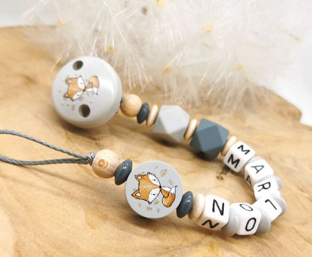 Schnullerkette mit Namen Fuchs - CreativMade 